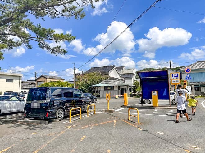 明神池の最寄りの駐車場だけ有料です