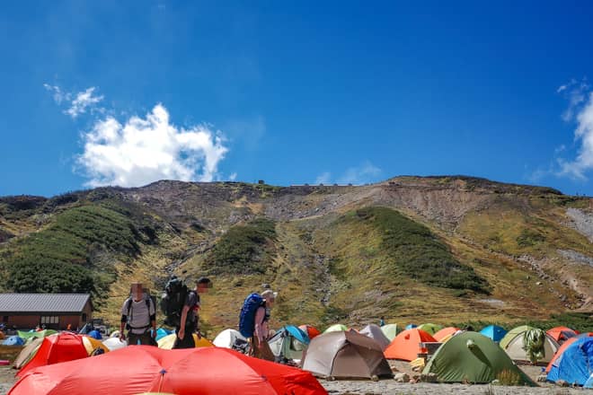 登山者のペースキャンプ地としてだけでなく (2)