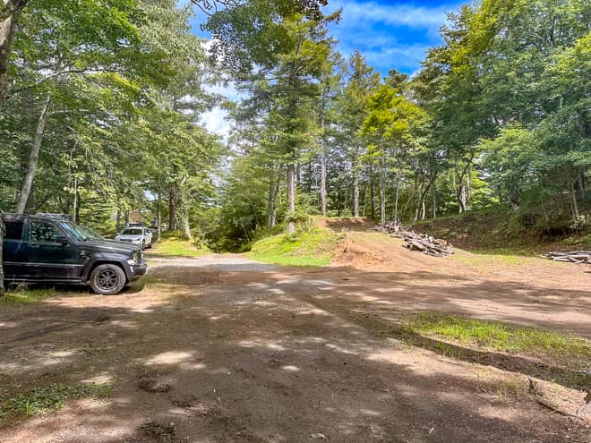 車乗り入れ可能な2つのフリーサイト