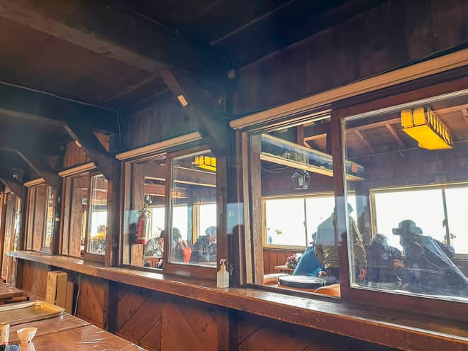 室内空間は大変オシャレで