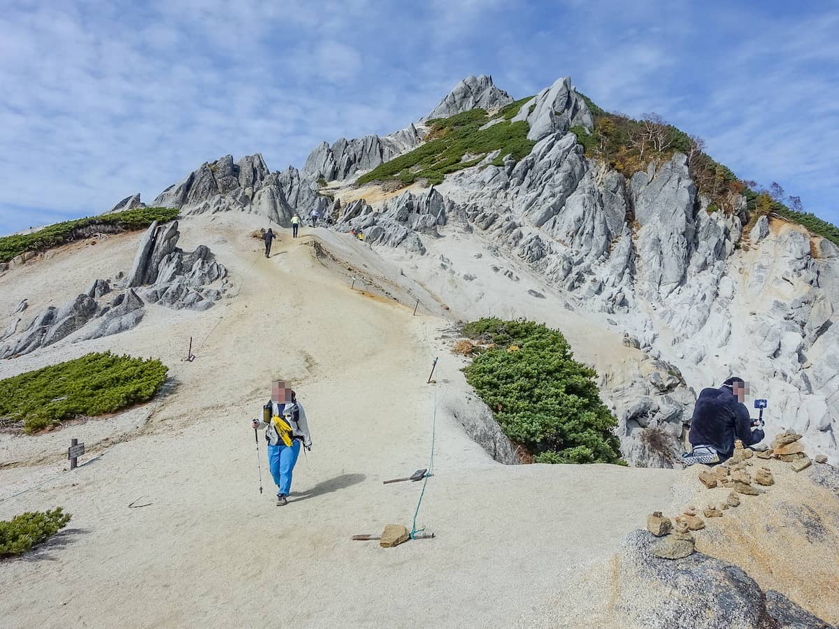 北アルプスの女王「燕岳」初めての燕岳登山に役立つ情報まとめ【登山ルート・難易度・駐車場】