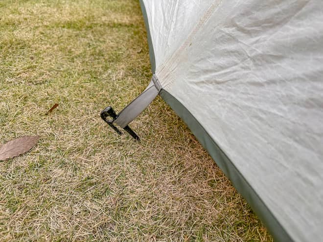 ペグの刺さり具合は?マリンベース西伊豆