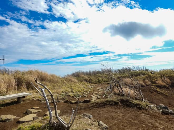 東側には高い山が無いので