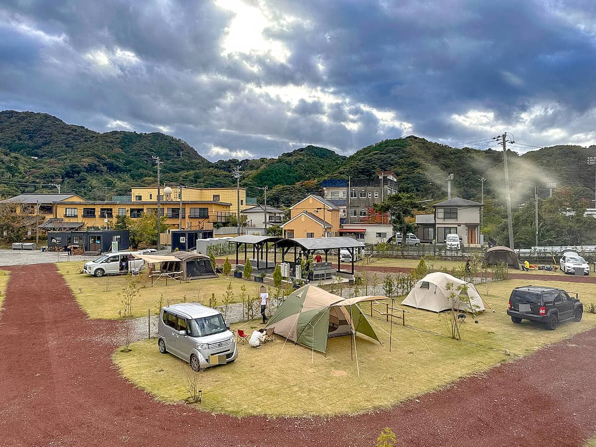 海辺の高規格サイト「マリンベース西伊豆」伊豆で待望の広大な区画サイトがあるキャンプ場オープン！