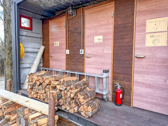 但し、シャワー棟にあるトイレは