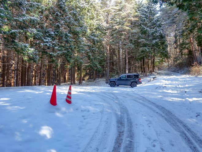 しかも、駐車場までの道が大変狭いうえにわかり辛く