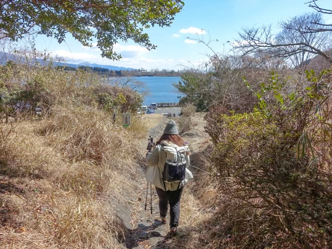 駐車場がある田貫湖北サイト駐車場が見えてきました
