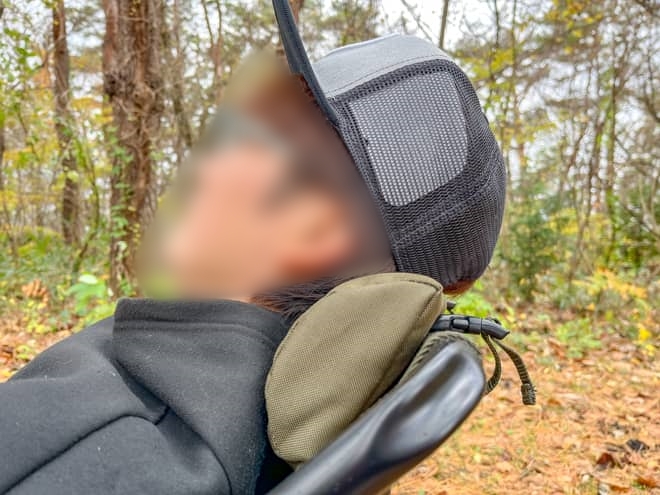 WAQリクライニングローチェアのヘッドレスト調整後