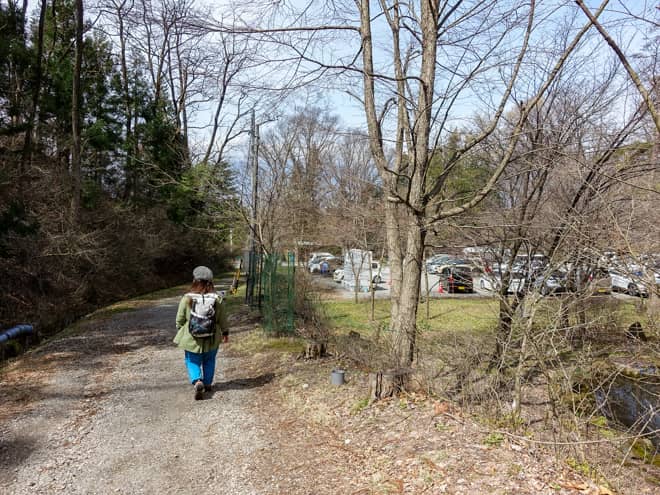 光城山登山口駐車場がみえてきました