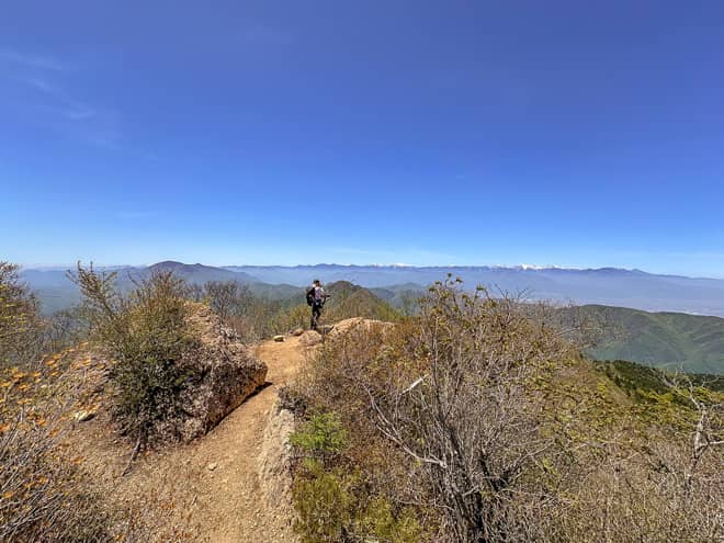 とはいえ、ロープ場を登りきった場所からは