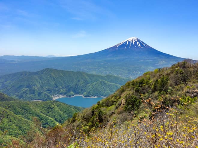 南側に目を向けると、富士山が目の前です