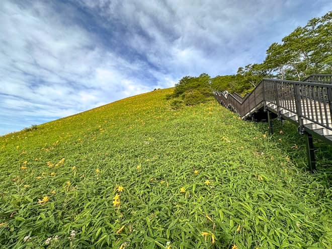 キスゲ平園地にはリフトがありましたが現在は撤去され