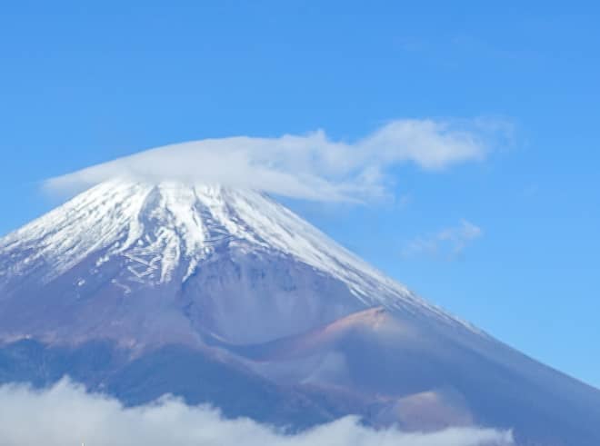 宝永大噴火の際に出来た3つの爆裂火口は