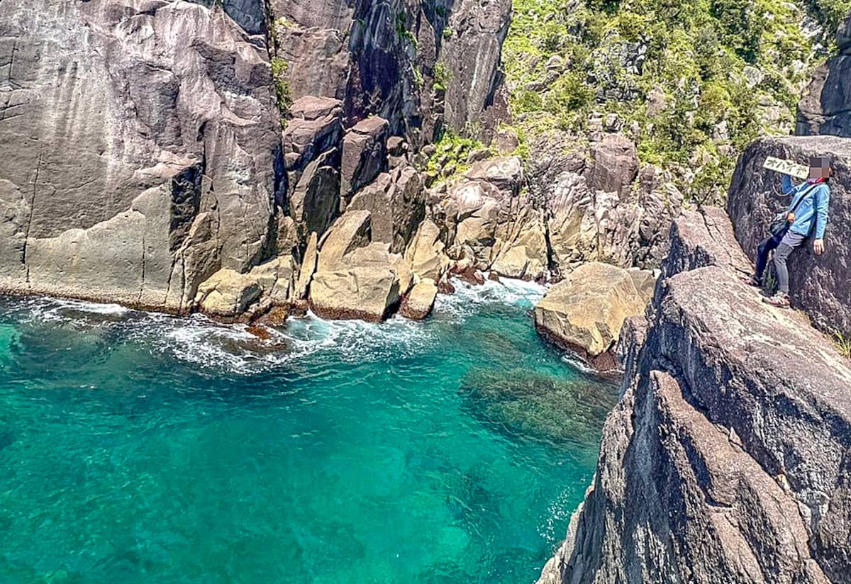 断崖絶壁の海絶景「オハイブルー」を求めて三重県の秘境「大配」をトレッキング