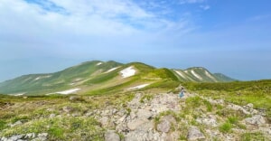 たおやかな稜線が絶景「月山」リフトが使える姥沢コースがおすすめ【日本百名山】