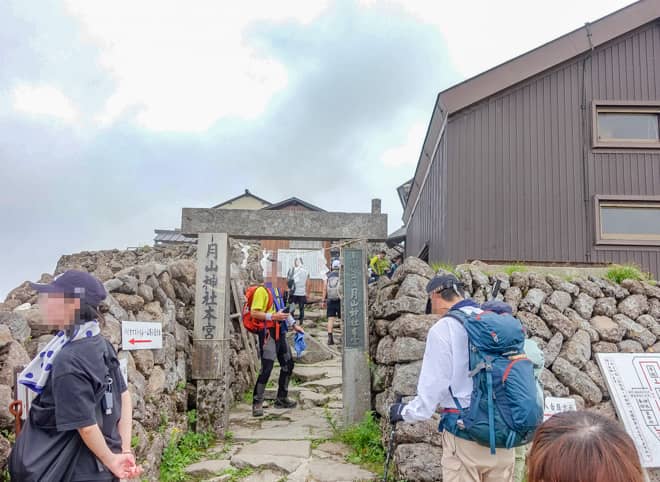 月山神社には守護神