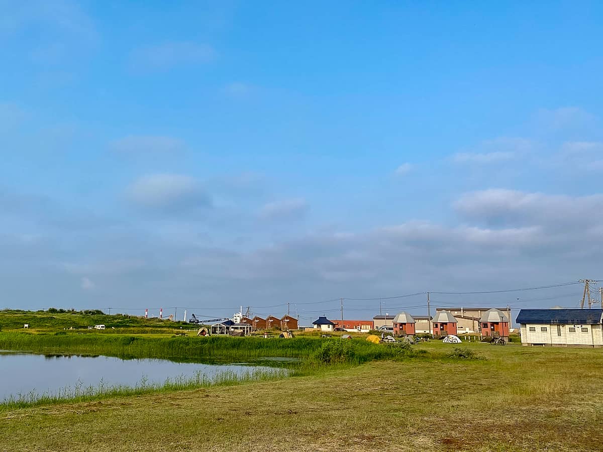 北海道「鏡沼海浜公園キャンプ場」レビュー！日本最北端を目指す人たちに人気のキャンプ場