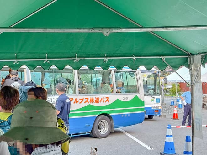 4.登山者が多すぎて時間通り乗れないことがある