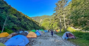 徒歩10分の山小屋「長衛小屋」南アルプス登山のベースキャンプ地でキャンプを満喫できる