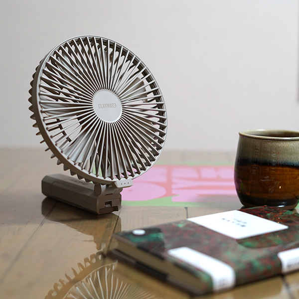日常という「備え」を心地よい風で…日本の夏はCLAYMOREのファンで乗り越えよう