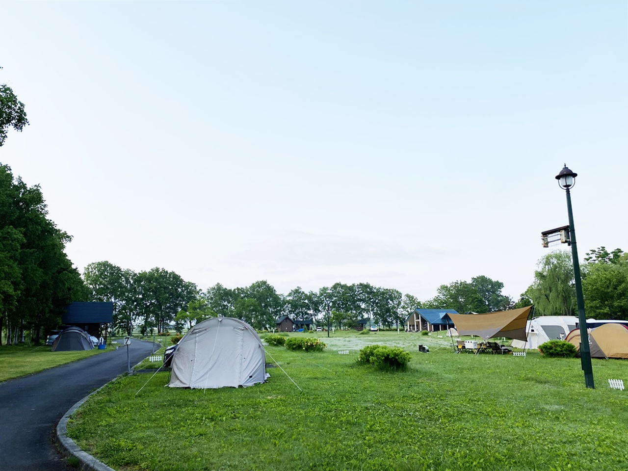 公園内にあるのでファミリーキャンプにおすすめ！「鶴沼公園キャンプ場（北海道浦臼町）」
