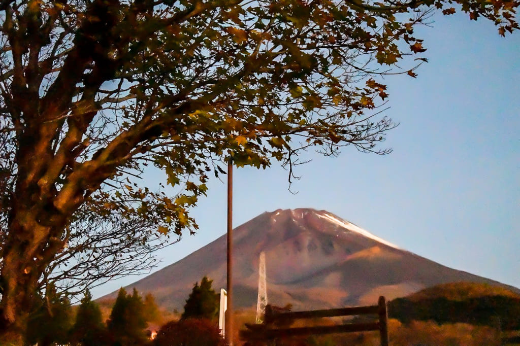冬の日に見える富士山