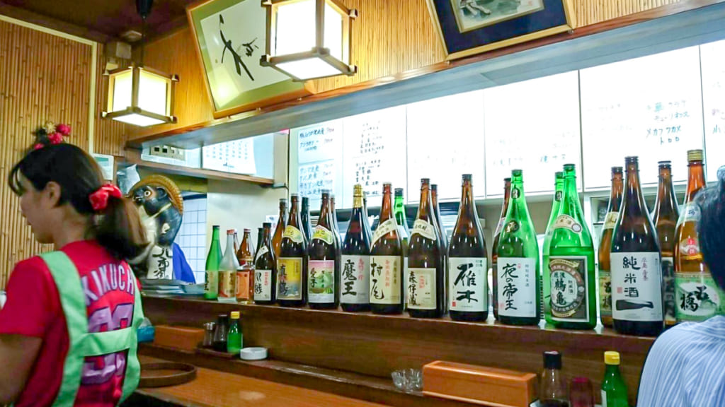 日本酒で乾杯をした広島の夜