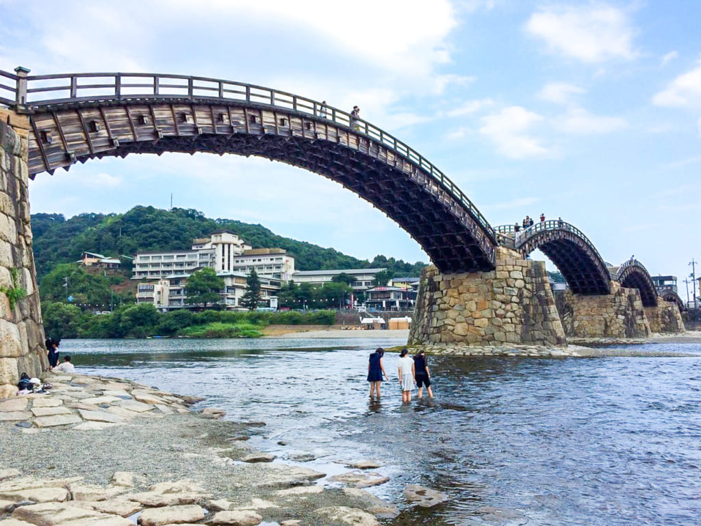 観光名所の一つ錦帯橋